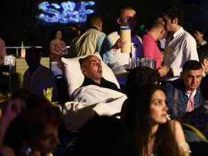 Safiye Soyman Oğlunu Görünce Gözyaşlarını Tutamadı