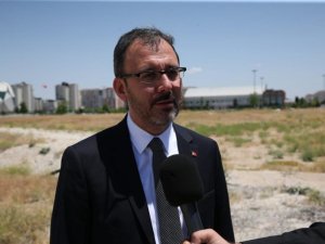 Bakan Kasapoğlu’ndan Milli Maç Yorumu