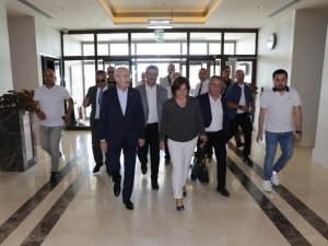 Kılıçdaroğlu’ndan Deniz Baykal’a Ziyaret