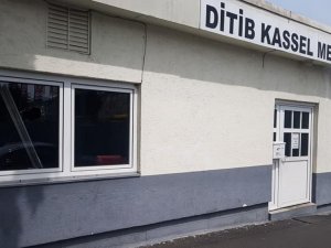 Almanya’da Diyanet Camisine Saldırı