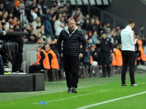 Sergen Yalçın Resmi İmzayı Atıyor