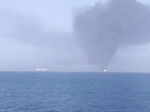 Umman Körfezindeki Tanker Yangınları Petrol Fiyatlarını Yüzde 3 Artırdı