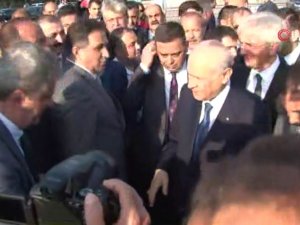 Devlet Bahçeli Partililer Tarafından Çamlıca Gişelerinde Karşılandı