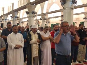 Mursi İçin Mescid-i Aksa’da Gıyabi Cenaze Namazı