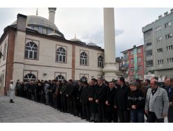 İstanbul Esenyurt'taki Silahlı Saldırıda Hayatını Kaybeden Mhp'li Cengiz Akyıldız İçin Gümüşhane’de Gıyabi Cenaze Namazı Kılındı