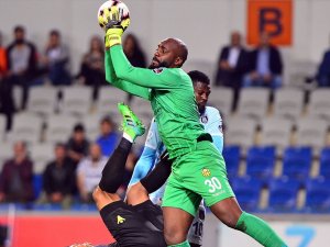 E. Yeni Malatyaspor Kaleci Farnolle İle Yeniden Anlaştı