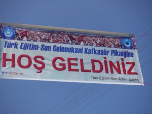Türk Eğitim Sen Genel Başkanı Talip Geylan Artvin’de