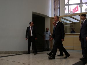 Bakan Akar, Bahçeli İle Görüşmek İçin Mhp’de