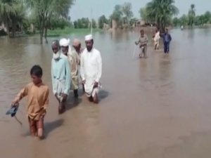 Pakistan’da Sel: Yüzlerce İnsan Tahliye Edildi