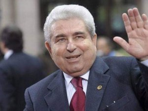 Rum Lider Hristofyas Toprağa Verildi
