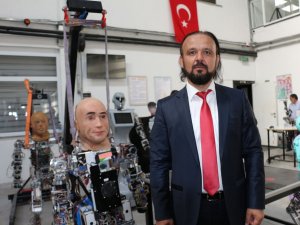 Eğitim Verecek Robotlar Geliyor