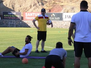 E.yeni Malatyaspor’un Kampa Hazırlığı Sürüyor