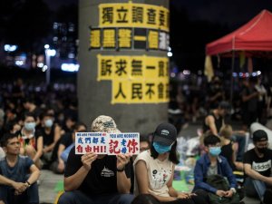 Hong Kong’da Göstericiler G20 Liderlerinden Harekete Geçmelerini İstedi