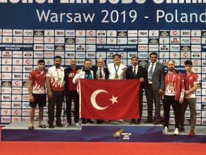 Hilal Öztürk’ten Bronz Madalya
