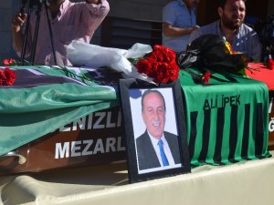 Denizlispor Efsanevi Başkanlarından İpek Son Yolculuğuna Uğurlandı 