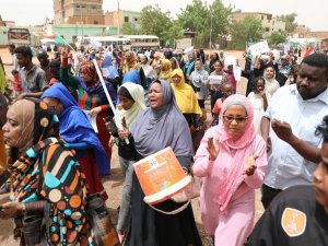 Sudan’da Halk Cuntaya Karşı Ayaklandı, 5 Gösterici Hayatını Kaybetti