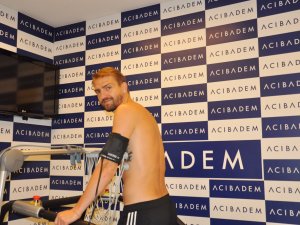 Beşiktaş’ta Caner Erkin Ve Teknik Ekip Sağlık Kontrolünden Geçti