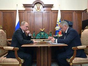 Putin: “Deniz Kuvvetleri Filosu Ve Ordu İçin Büyük Bir Kayıp”