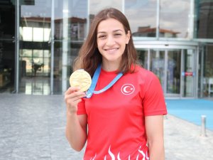 Buse Naz Çakıroğlu Gözünü Tokyo Olimpiyatlarına Dikti