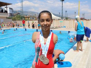 Milli Yüzücü Sevilay’ın Hedefi Tokyo 2020 Olimpiyatları