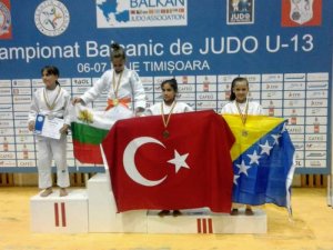 Yunusemreli Sporcu Balkan 3’üncüsü Oldu