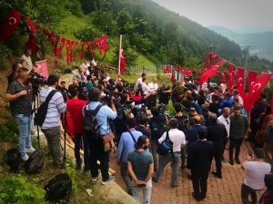 Eren Mezarı Başında Anıldı