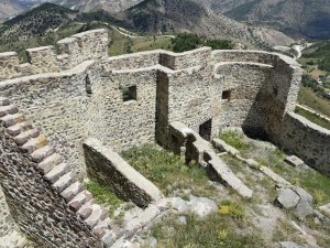 Doğu Karadeniz’in En Görkemli Kalesi Ziyaretçilerini Bekliyor