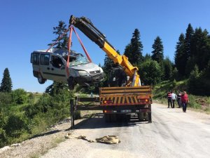 Cenaze Yolunda Kaza: 1 Ölü, 4 Yaralı