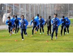 Adana Demirspor Maç Saatini Bekliyor