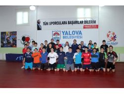 Masa Tenisi Milli Takımları Yalova’da Kampa Girdi