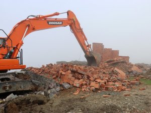 Gümüşhane Yaylalarındaki Kaçak Binaların Yıkımı Devam Ediyor