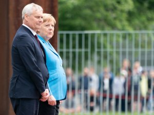 Merkel Üçüncü Kez Titreme Nöbeti Geçirdi