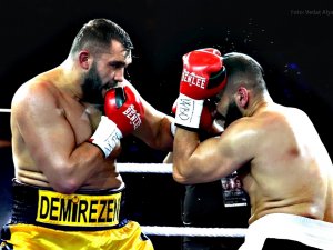 Ali Eren Demirezen, Las Vegas’ta Ringe Çıkıyor