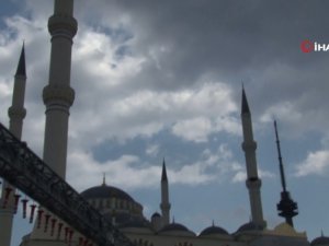 Cumhurbaşkanı Erdoğan Cuma Namazını Büyük Çamlıca Camisi’nde Kıldı