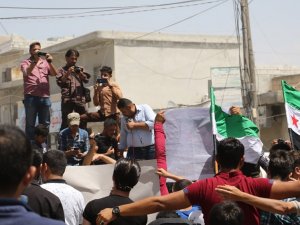 Azez’de Esad Karşıtı Protesto Gösterisi Düzenlendi