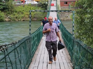 Artvin’de Çoruh Nehri Üzerinde Bulunan 11 Asma Köprü Tarihe Meydan Okuyor