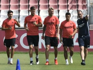 Simon Kjaer Sevilla’da Topbaşı Yaptı