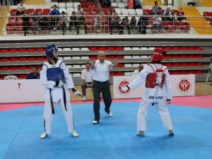 Ümitler Türkiye Taekwondo Şampiyonası Sivas’da Başladı