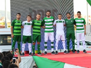 Bursaspor’un Formalarına Büyük İlgi