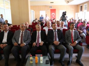 Artvin Kızılay’ından Kan Bağışçılarına Madalya