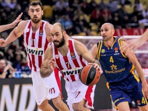 Olympiakos, Vassilis Spanoulis İle 1 Yıl Daha