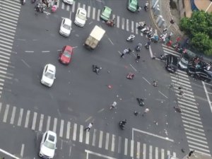 Çin’de Feci Kaza: 3 Ölü, 10 Yaralı