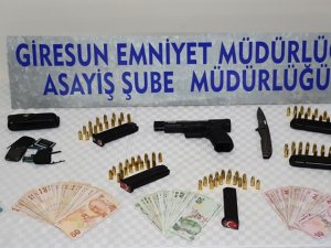 Cinayet Zanlısının Üzerinden Cephanelik Çıktı