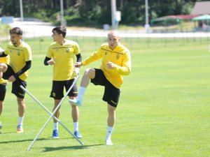 Gökhan Töre Yeni Takımıyla İlk Antrenmanına Çıktı
