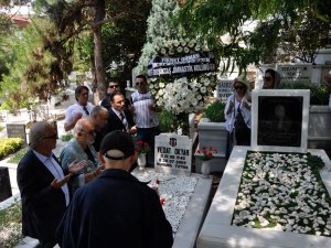 Vedat Okyar Kabri Başında Anıldı