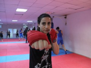 Kick Boksçu Gizem’in Yeni Hedefi, Avrupa Şampiyonluğu
