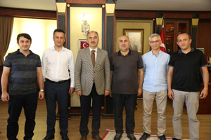 Rize Belediye Başkanı Rahmi Metin de “Hayde Çaya Bakalım” Dedi
