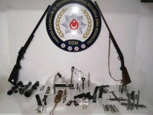 Trabzon’da Silah Kaçakçılarına Eş Zamanlı Operasyon