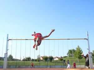 Merakı İle Başladığı Uzun Atlama Sporunda Dünya İkincisi Oldu