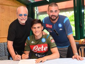 Napoli Başkanından Eljif’e ’Hoş Geldin’ Mesajı